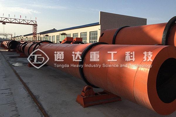 滾筒烘干機熱氣往哪里進